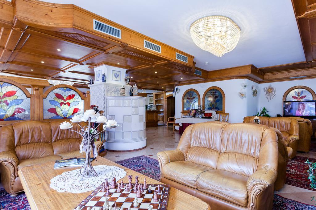 Hotel Vienna San Martino Di Castrozza Bagian luar foto
