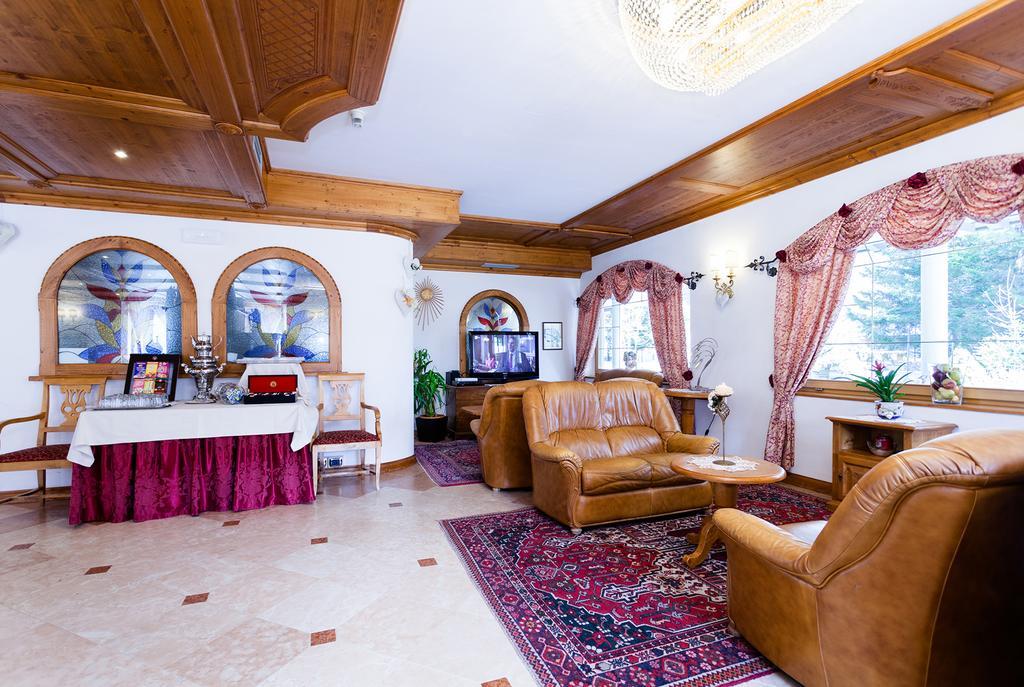 Hotel Vienna San Martino Di Castrozza Bagian luar foto